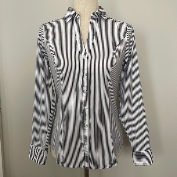 Express Tops - Express Women's Ultimate Essential Shirt
